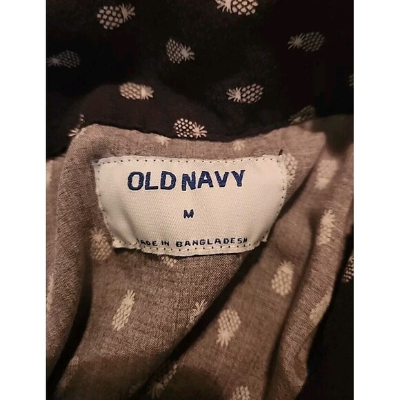 Old Navy Button Up Short Sleeve Mens Medium Black Pineapple Shirt - Picture 4 of 6